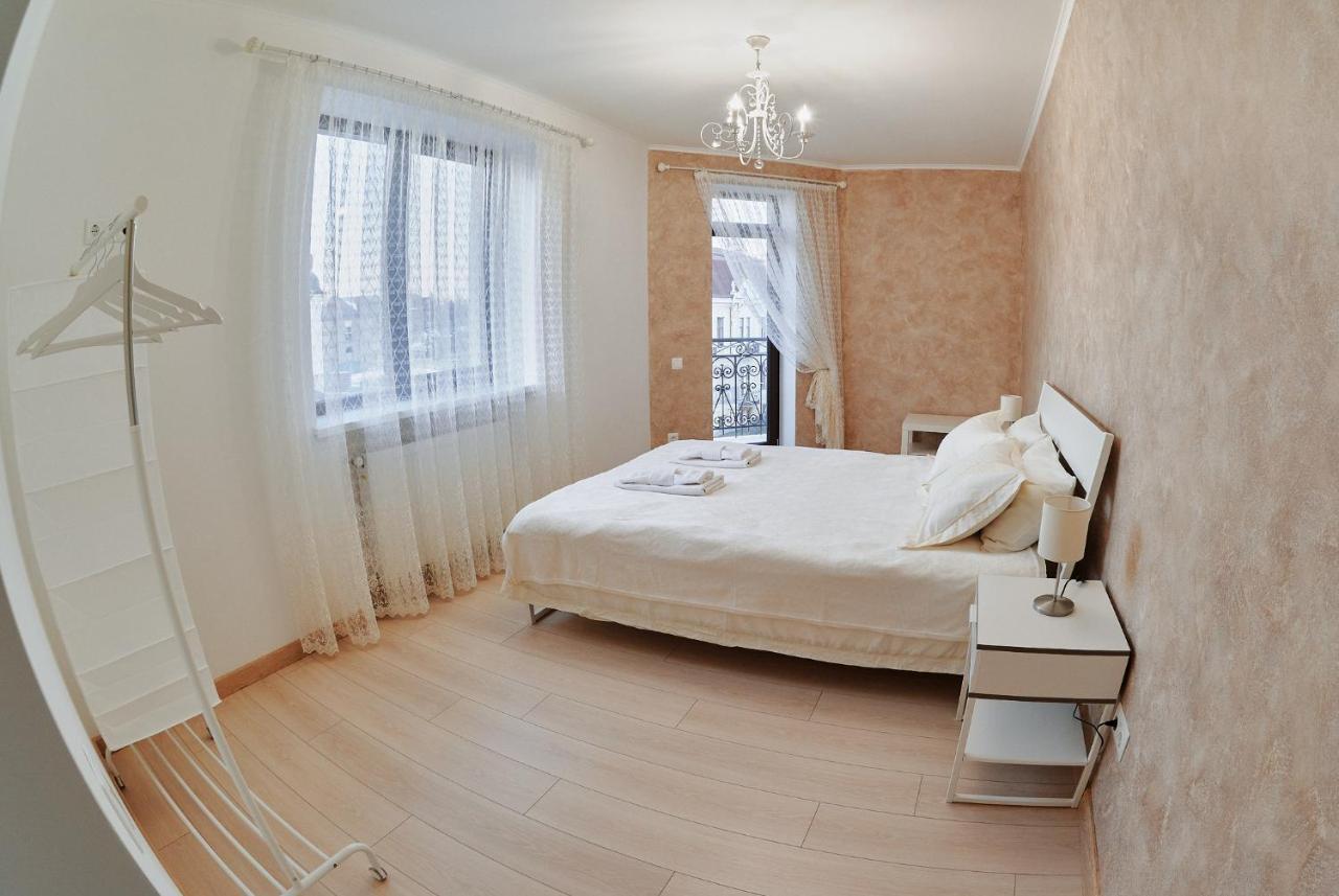 City Centre Apartment โคโลมิยา ภายนอก รูปภาพ