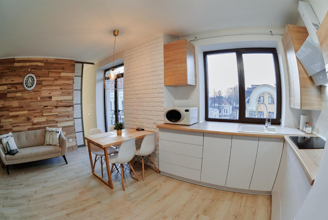 City Centre Apartment โคโลมิยา ภายนอก รูปภาพ